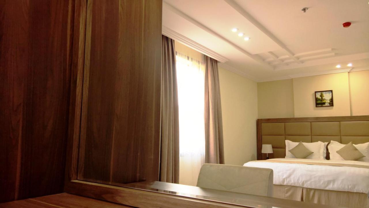 Gold Palace Serviced Apartments Dschidda Exterior foto